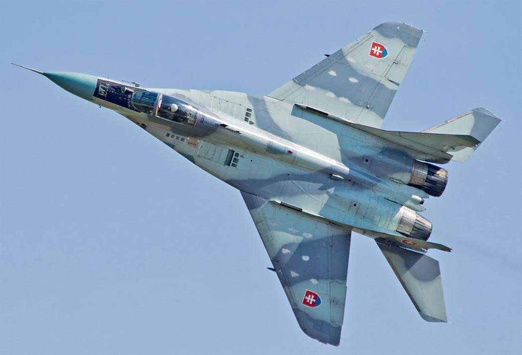США працюватимуть над підготовкою українських пілотів на F-16 - Байден
