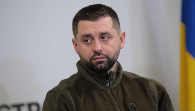 Говорили про головне для перемоги. Арахамія про зустріч «Слуги народу» із Зеленським