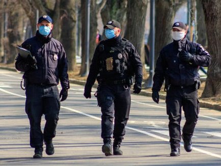 В українських містах запровадили комендантську годину. Де саме