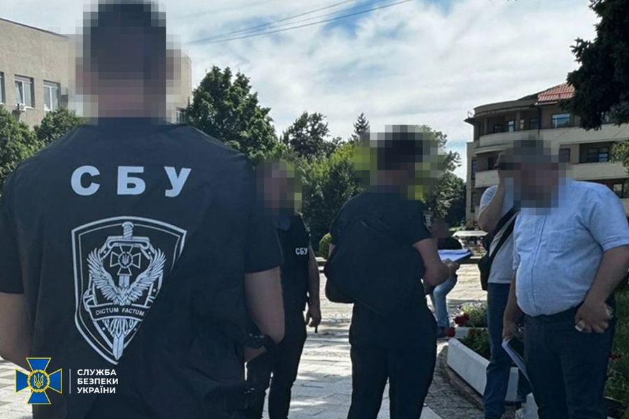 В Ужгороді затримали депутата міськради: вимагав хабарі за відстрочку від мобілізації