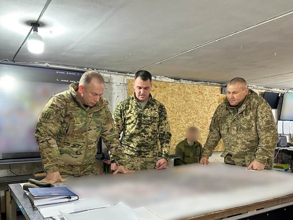 На фронті на перший план вийшло протистояння дронів та РЕБ, – Сирський