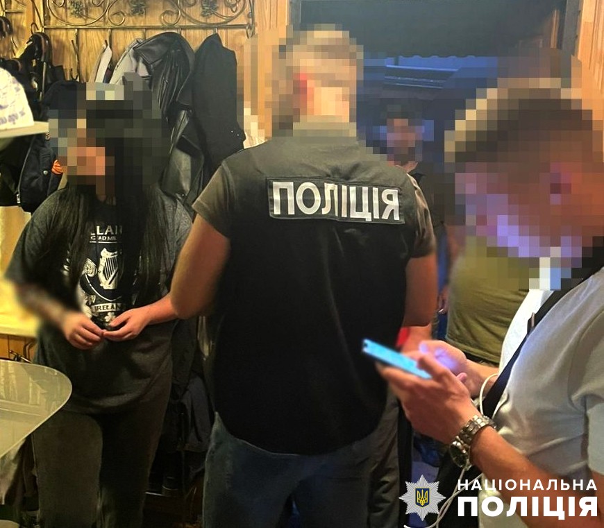 На Львівщині шахрайка виманила у військових, які хотіли купити дрони, понад 350 тисяч гривень