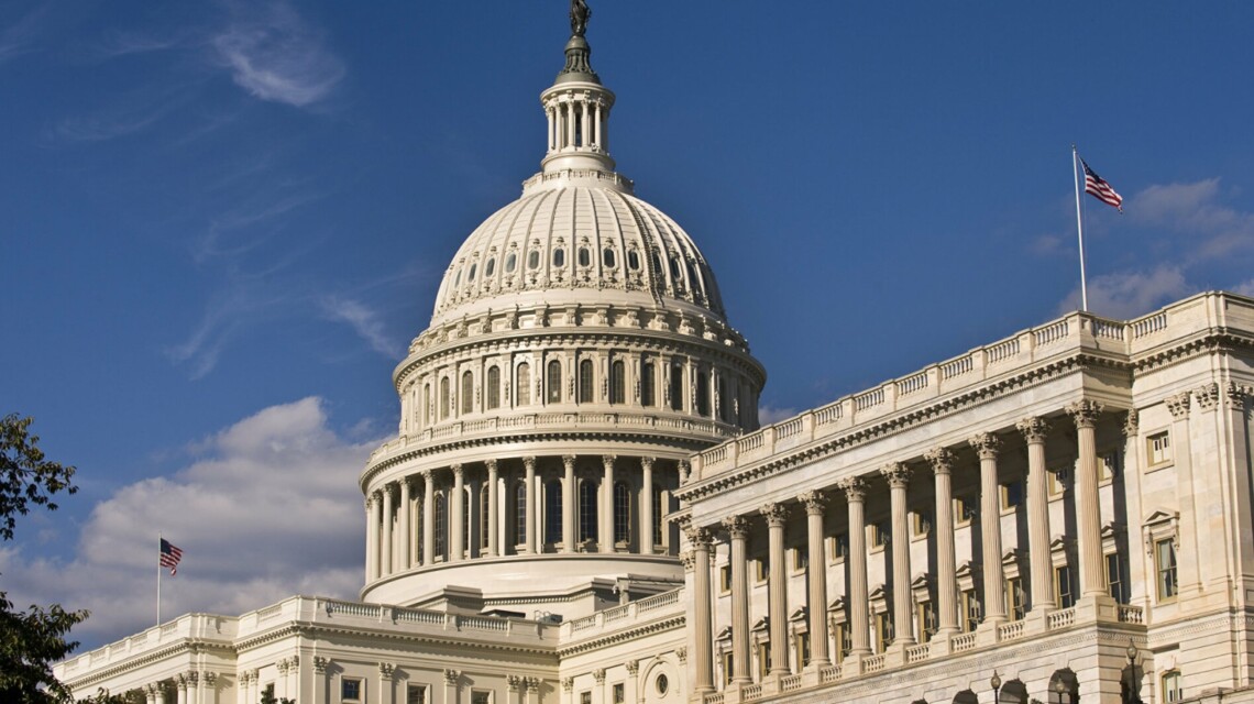 Сенат США підтримав допомогу Україні на 60 мільярдів доларів, але в Палаті представників є проблема