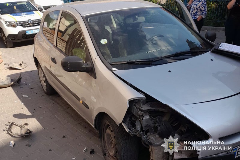 На Тернопільщині чоловік викрав авто та скоїв ДТП (фото)
