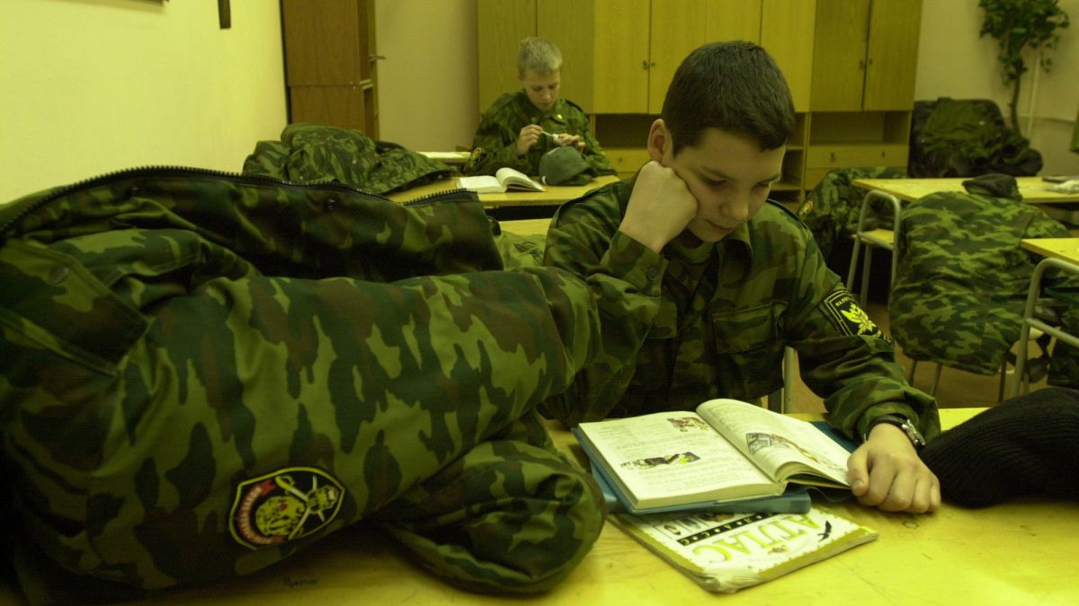 На окупованій частині Запоріжжя росіяни вербують дітей, – Лубінець