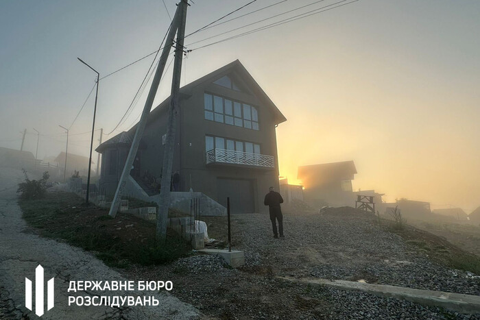В ексрівненського військкома, який бив підлеглого, знайшли майно в Карпатах на 46 млн грн