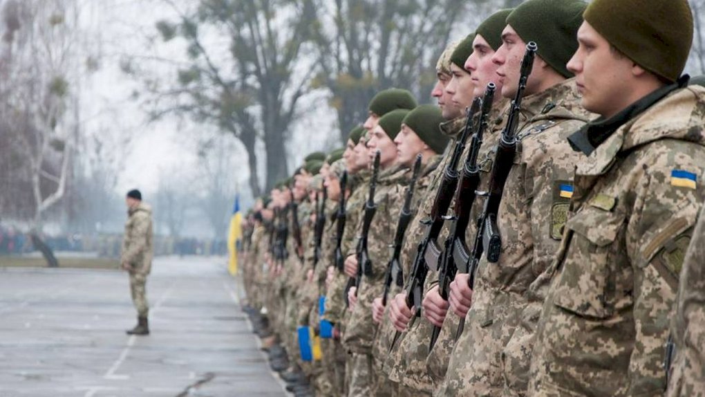 На Буковині чоловік спробував втекти з буса ТЦК: військкомат повідомив деталі