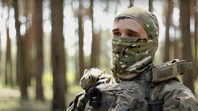 На Курщині львівському десантнику вдалося вивезти з оточення поранених побратимів (відео)