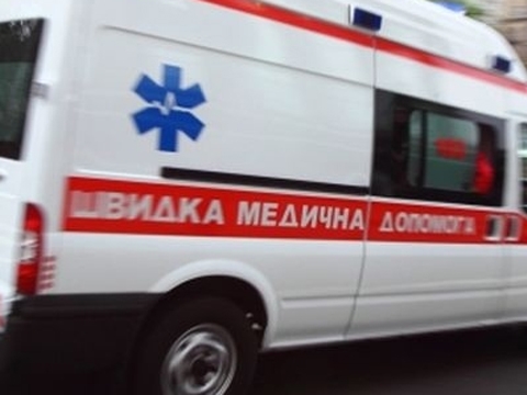 В Івано-Франківську з вікна багатоповерхівки випала людина