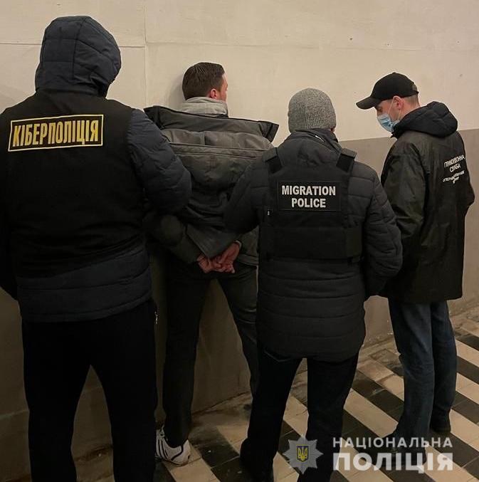 У Львові іноземець вербував українок для сексуальної експлуатації за кордоном