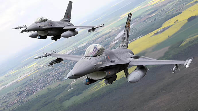Україна мала отримати F-16 ще два роки тому, – генерал армії США