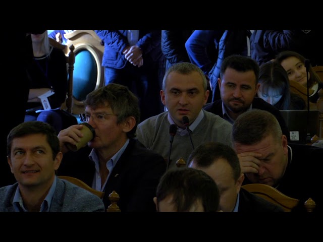 Депутати скликали позачергову сесію, аби освоїти кошти
