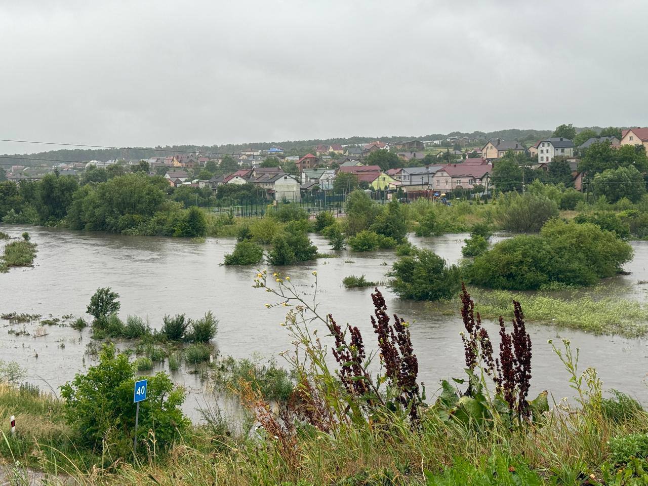 З'явилися нові фото з затоплених вулиць Львова