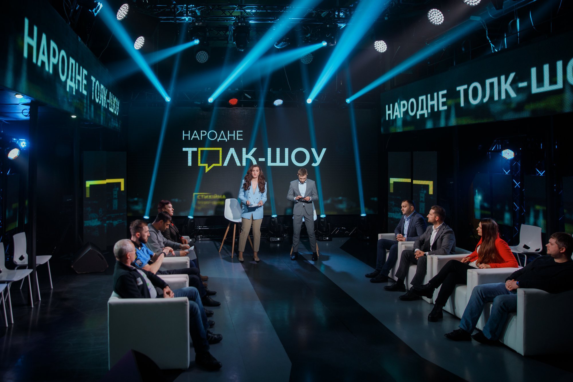 ЧИ ЗНИКНУТЬ ЛІКАРНІ? Консиліум лікарів та експертів - зараз у прямому ефірі