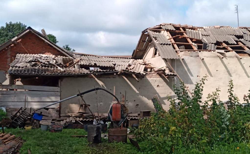 На Івано-Франківщині ракета влучила у цивільний об'єкт. Загинула дитина