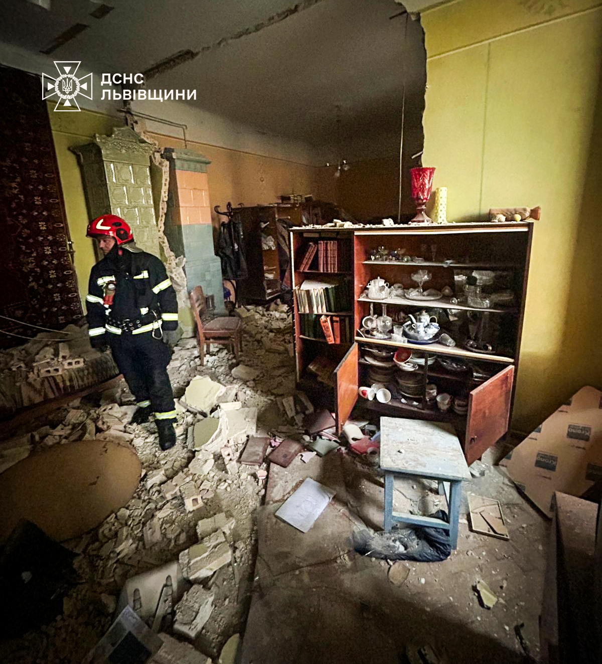 У Львові стався вибух в багатоквартирному будинку: Деталі