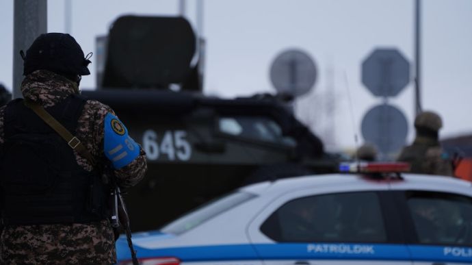 В Казахстані від пострілу загинув 11-річний хлопець. Ще одного підлітка сильно поранено