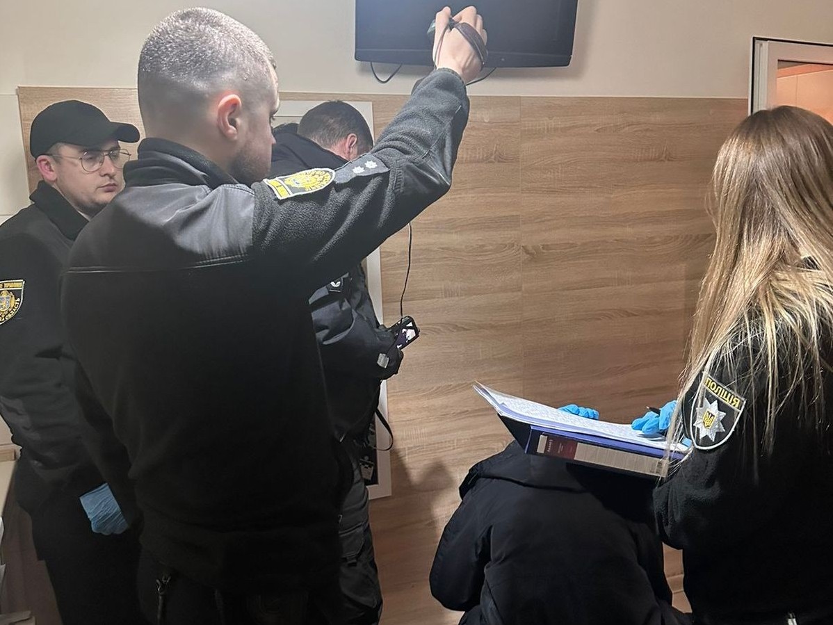 У Львові 29-річний киянин задушив жінку подушкою: чоловіка затримали
