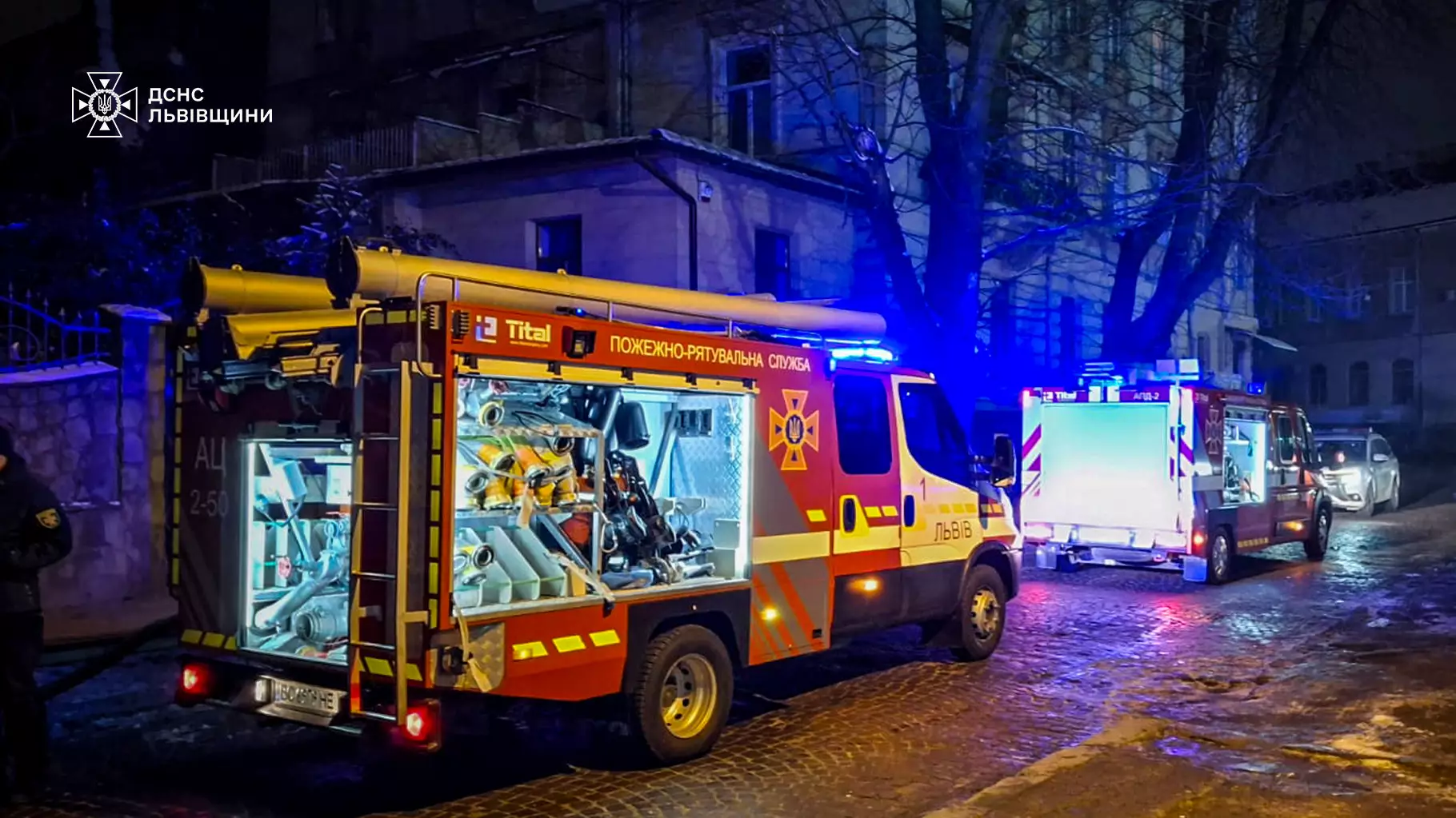 У Львові пролунав вибухи: що відомо (фото)