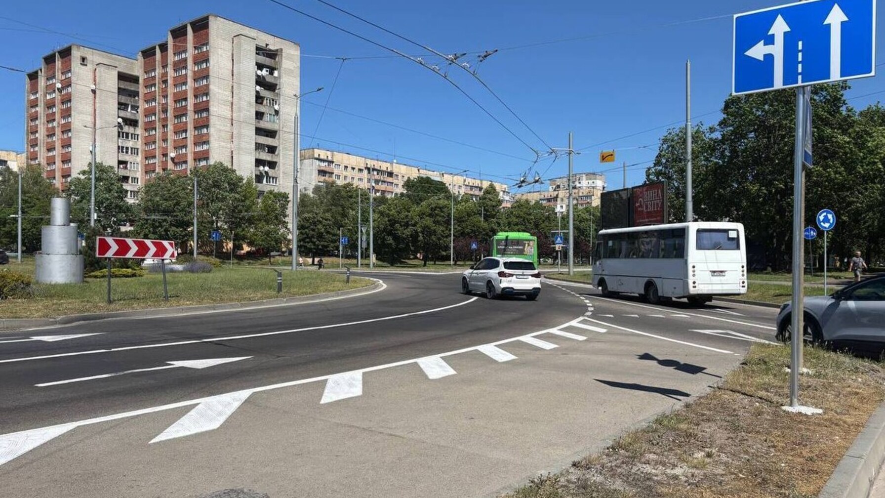 У Львові на великих перехрестях впроваджують «сучасні кільця» для зменшення аварійності та затримок руху