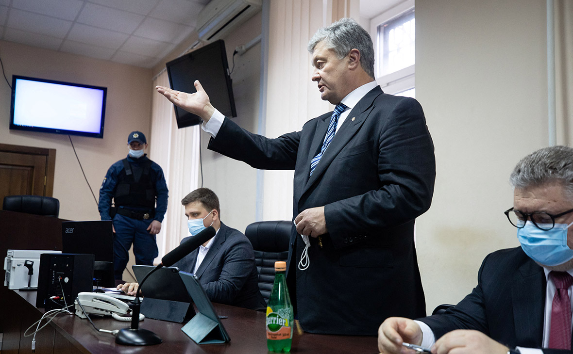 Апеляційний суд залишив без змін запобіжний захід Порошенку