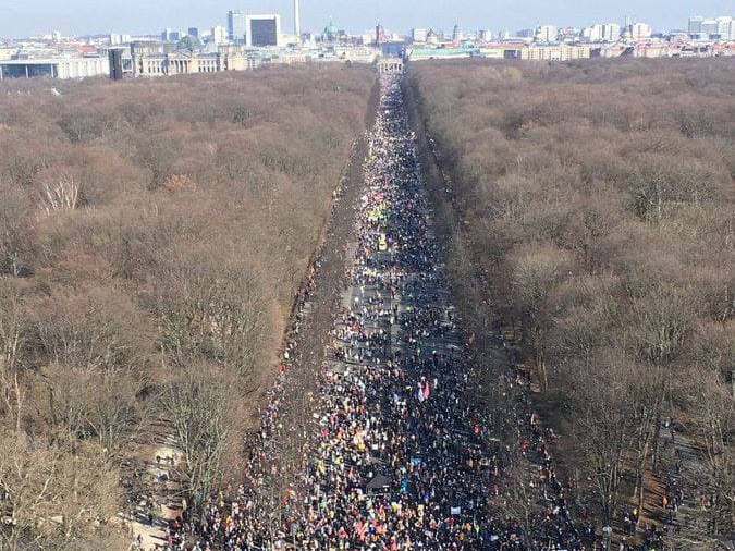 У Берліні понад 20 тисяч людей вийшли на підтримку України
