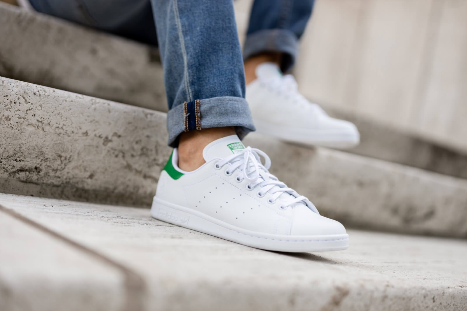 Культові кросівки Stan Smith від Adidas із «грибної шкіри». Майбутнє - за екотехнологіями