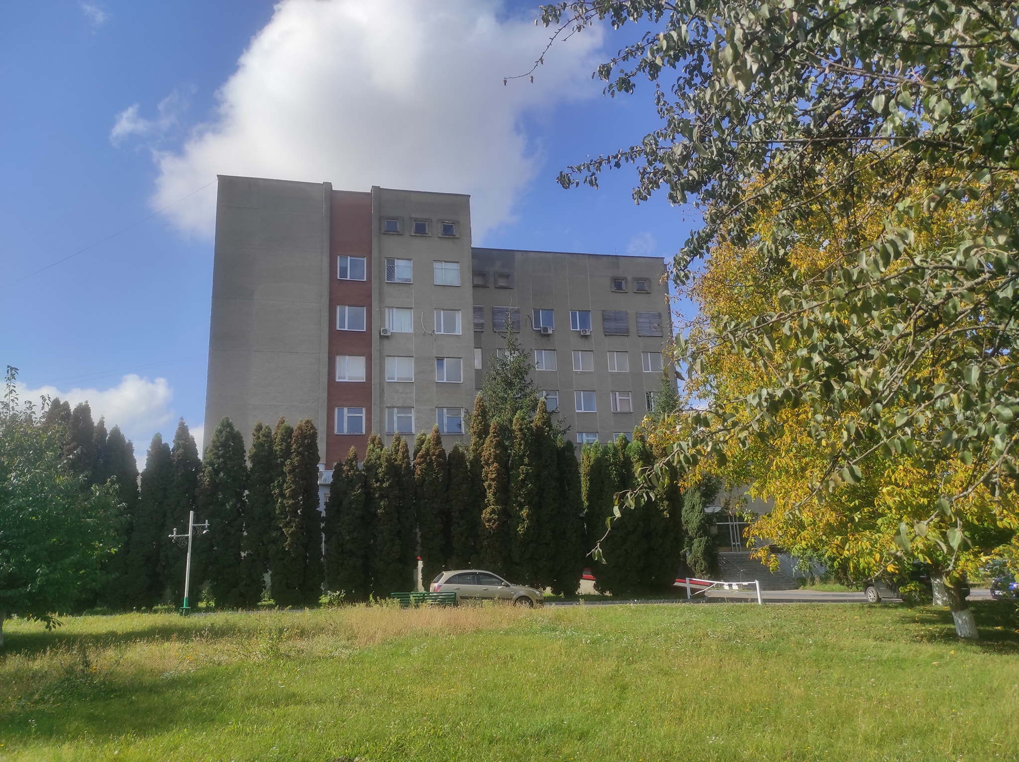 На Волині загинув пацієнт, який вистрибнув із вікна ковідної лікарні