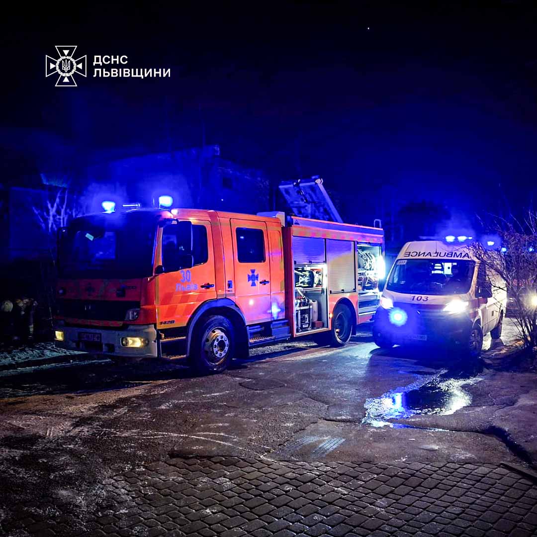 У Львові в квартирі ледь не згоріла жінка
