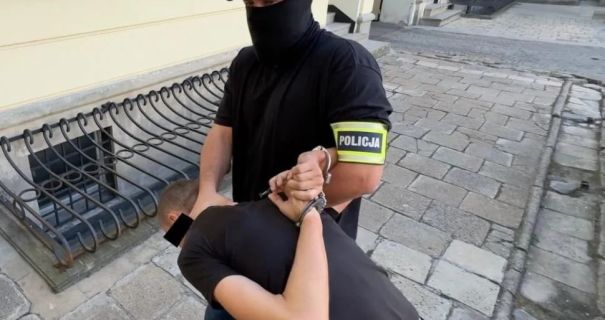 Українець у Польщі вимагав гроші, погрожуючи підпалами