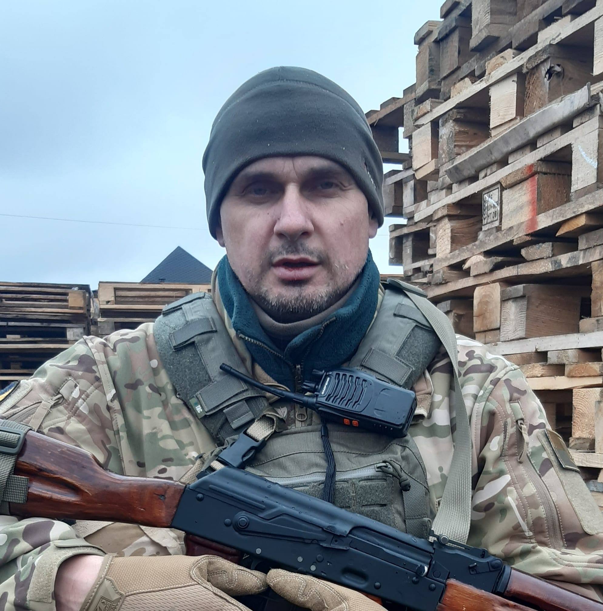 Олег Сенцов боронить Україну у лавах ЗСУ