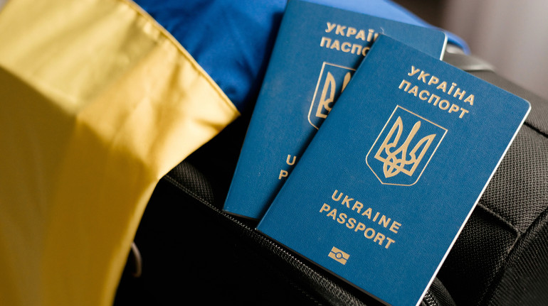 В уряді готують постанову про виїзд чоловіків до 22 років за кордон