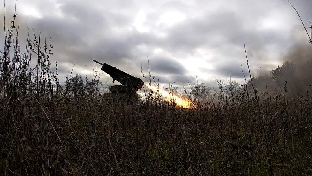 Ворог завдав 4 ракетні удари по цивільних об’єктах Дніпра і Запоріжжя. Генштаб
