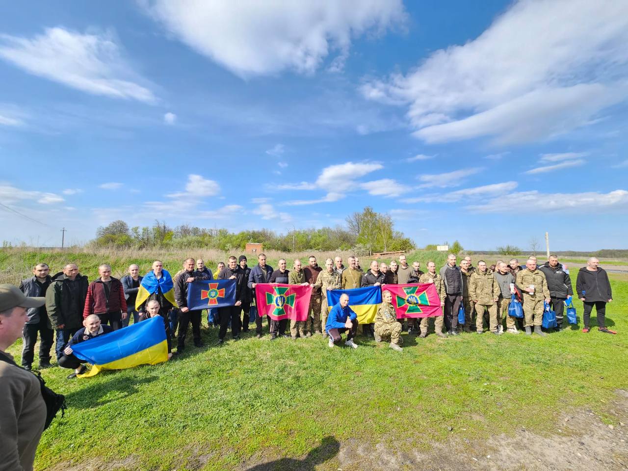 Захисники «Азовсталі» та Херсонщини. Україна повернула з полону 42 військових