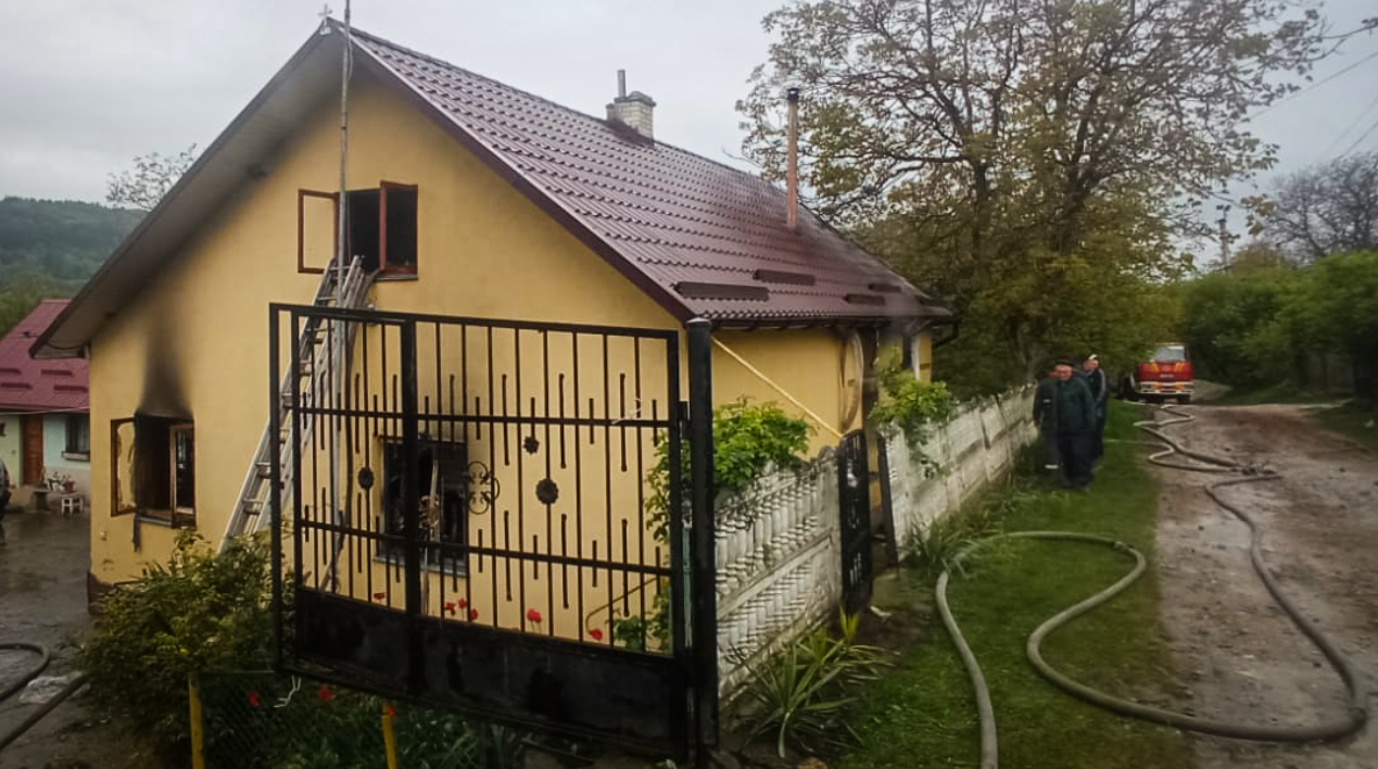 Неподалік Львова під час пожежі в будинку загинув чоловік