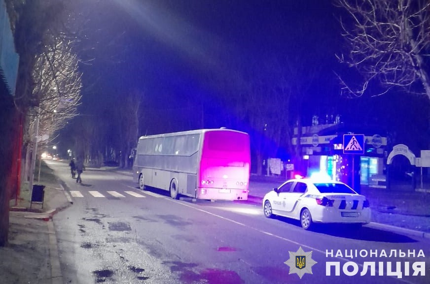 На Львівщині автобус збив жінку: подробиці (фото)