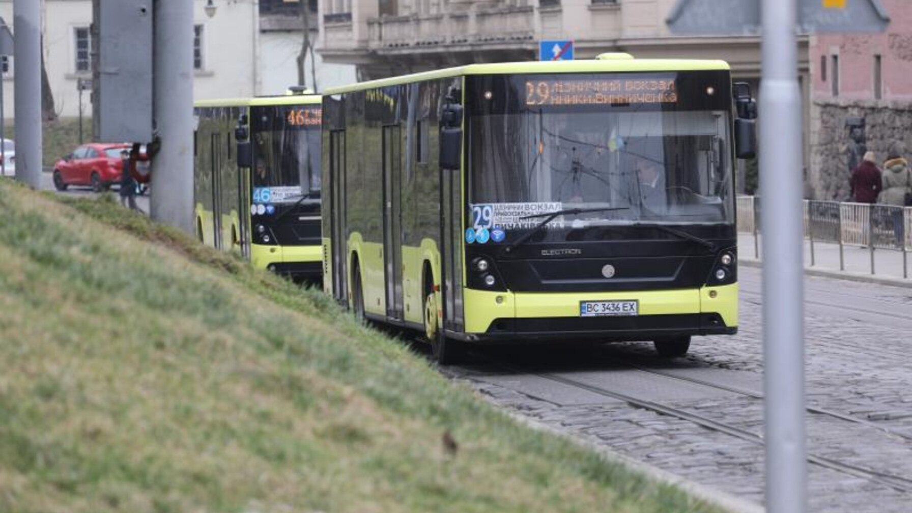 У Львові зменшать кількість автобусів на маршрутах: яких маршруток буде менше