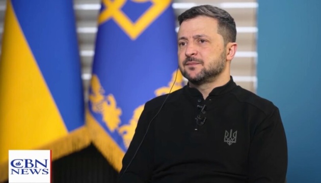 Запрошення в НАТО має бути надане всій території України, – Зеленський