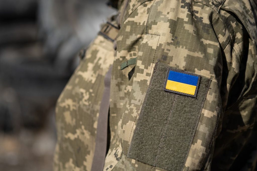 В Одесі чоловік зі зброєю прийшов до ТЦК, аби "рятувати" сина