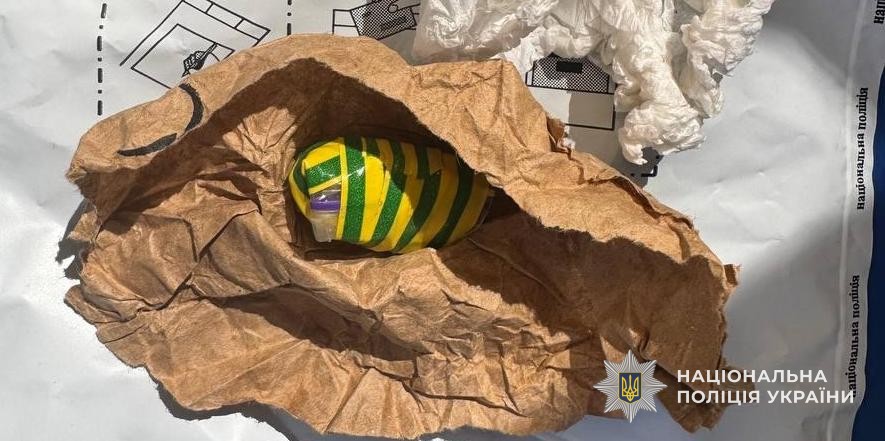 У центрі Львова затримали 17-річного наркозбувача: йому загрожує до 10 років ув’язнення