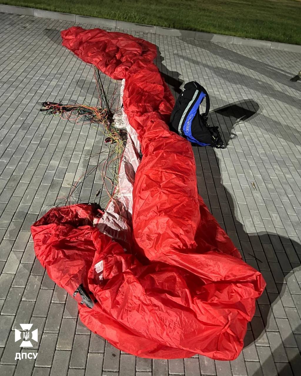 Парапланом до Молдови: прикордонники затримали 48-річного "пілота" (фото)