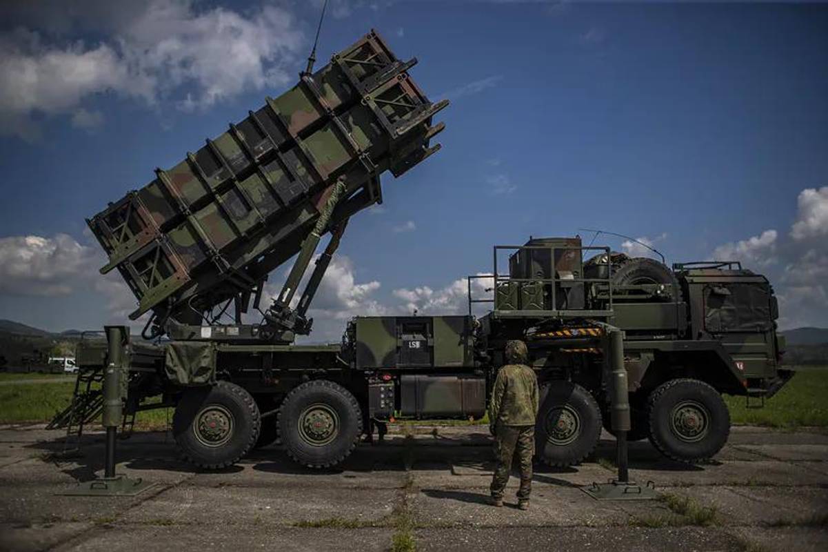 Німеччина передала Україні ЗРК Patriot