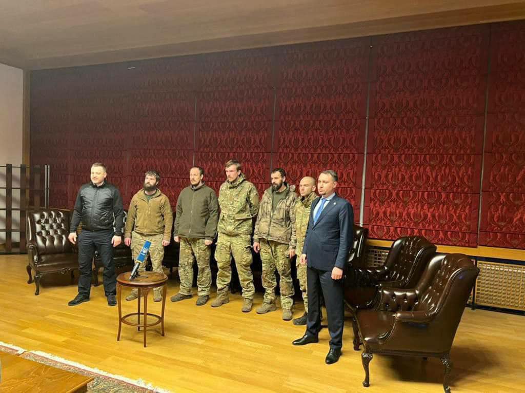 Данілов розповів про перебування командирів з "Азовсталі" у Туреччині