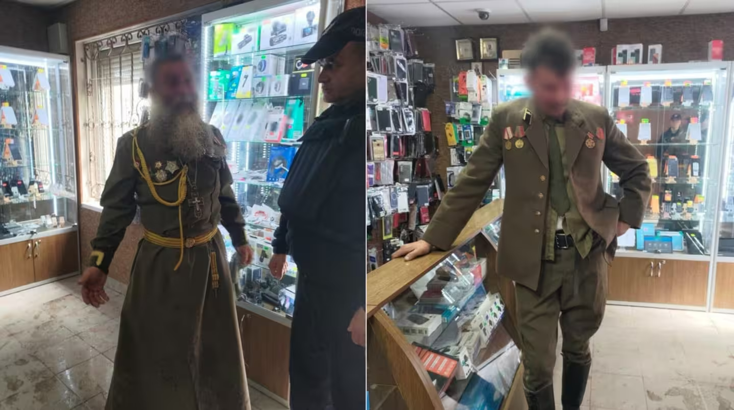На Закарпатті затримали двох чоловіків, яку розгулювали у військовій формі СРСР (фото)