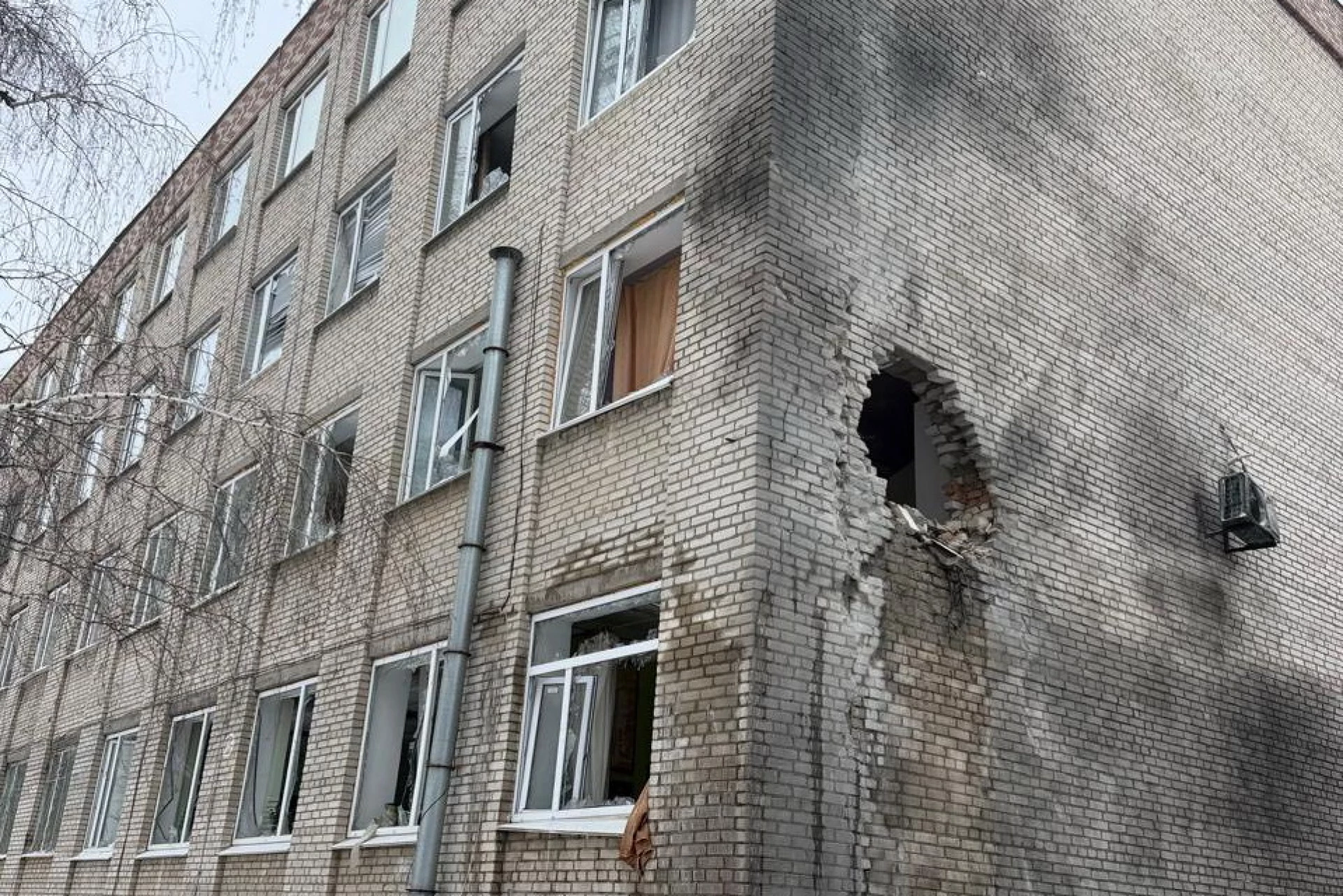 Російська атака на Вінниччині: пошкоджено навчальний заклад і житлові будинки (ФОТО)