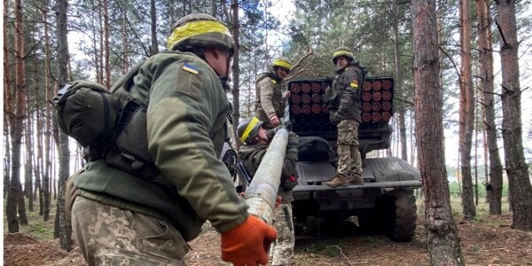 Українські військові підтвердили великі втрати росіян під Павлівкою на Донеччині