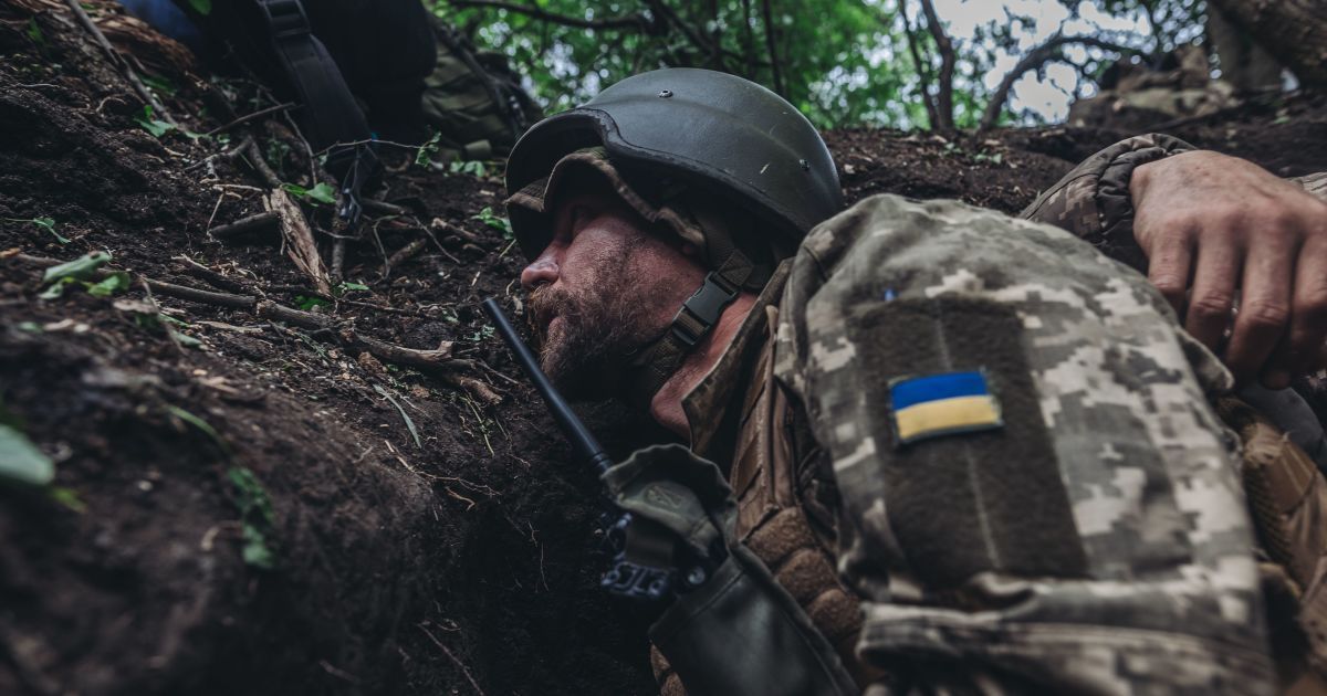 «Там дуже гарячі бої». В Міноборони розповіли про чотири напрямки наступу росіян