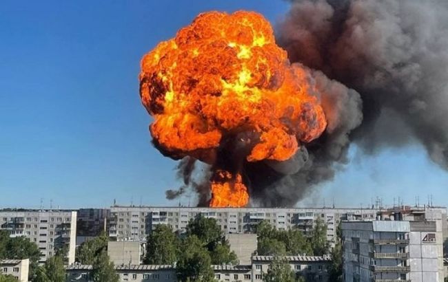 У Росії спалахнула АЗС: є постраждалі