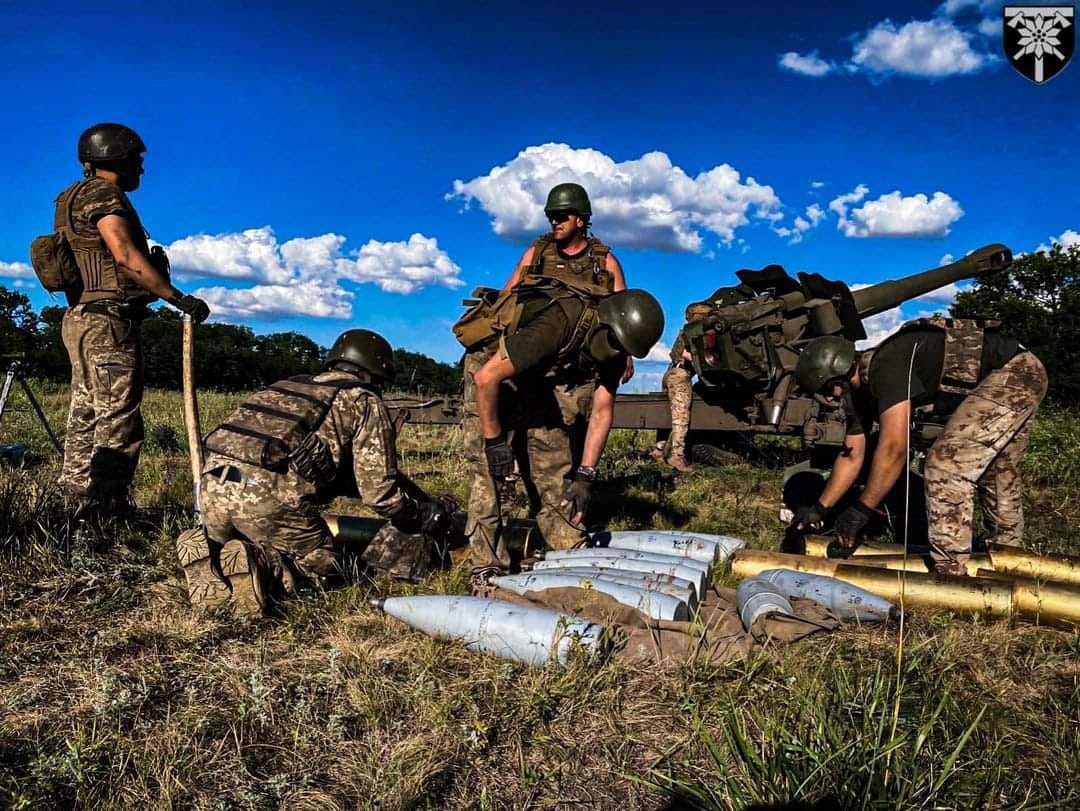Українські військові знищили 1 літак Су-25 і 5 безпілотників. Генштаб ЗСУ