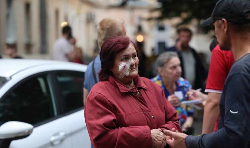 Медики розповіли про стан поранених унаслідок ракетної атаки по Львову